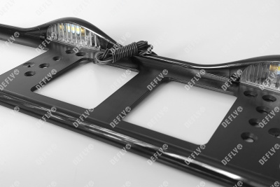 Рамка для номера автомобиля с верхней LED подсветкой, пластиковая, черная 