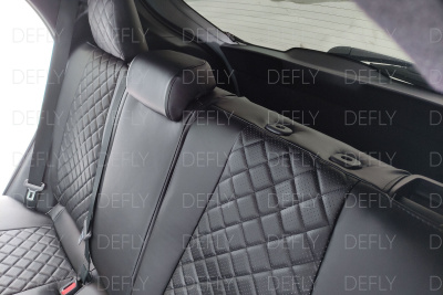 Чехлы на сиденья Toyota Yaris (XP210), 2019-2023, комплектация G, X, экокожа черная/ромб перфорация