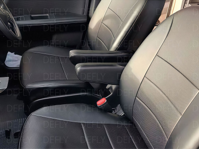 Чехлы на подлокотники переднего ряда Honda Freed Spike, 2010-2016, экокожа черная, 2 шт.