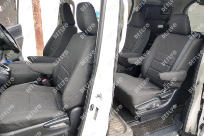 Чехлы на сиденья Toyota Noah/Voxy/Esquire (R80), 2014-2021, 6 мест, капитанские кресла, жаккард